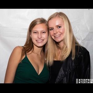 Meet your Posher, Caroline